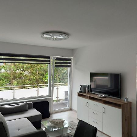 Nowy Apartament Z Balkonem Apartment Swinoujscie Bagian luar foto