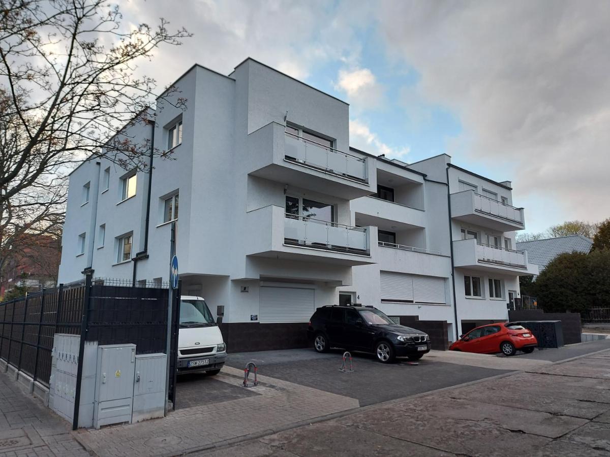 Nowy Apartament Z Balkonem Apartment Swinoujscie Bagian luar foto
